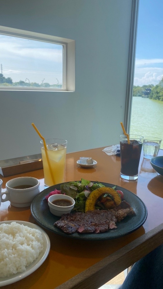 River view lunch🥗
